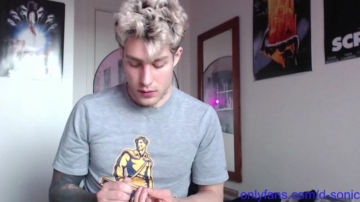 Sonic12_12  18-12-2021 video outfits